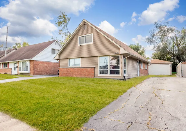 Photo 1 of Single family home for sale at 3907 167th Place, Country Club Hills, IL 60478 | MLS# 12775570 | Listing updated on 2026-10-07