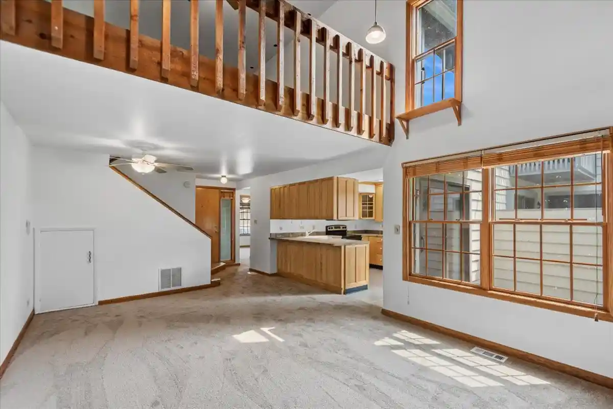 Listing Photo 2 - Condo for sale in 722 Shepard Ct located at 722 Shepard Ct, Gurnee, IL 60031 - Unit 722 Shepard Ct