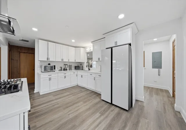 Photo 4 of Single family home for sale at 8937 Mcvicker Ave, Oak Lawn, IL 60453 | MLS# 12775578 | Listing updated on 2026-10-02