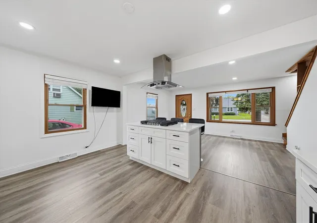 Photo 3 of Single family home for sale at 8937 Mcvicker Ave, Oak Lawn, IL 60453 | MLS# 12775578 | Listing updated on 2026-10-02
