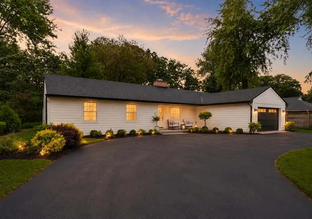 Photo 3 of Single family home for sale at 535 N Waukegan Rd, Lake Forest, IL 60045 | MLS# 12775607 | Listing updated on 2026-10-21