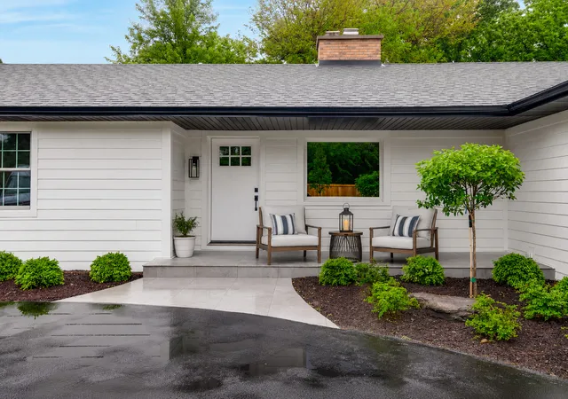 Photo 4 of Single family home for sale at 535 N Waukegan Rd, Lake Forest, IL 60045 | MLS# 12775607 | Listing updated on 2026-10-21