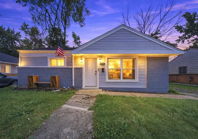 Photo 1 of Single family home for sale at 431 Neosho St, Park Forest, IL 60466 | MLS# 12775626 | Listing updated on 2026-10-02