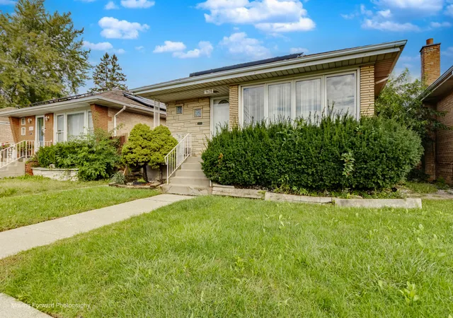 Photo 2 of Single family home for sale at 3628 W 82nd Place, Chicago, IL 60652 | MLS# 12775662 | Listing updated on 2026-10-04