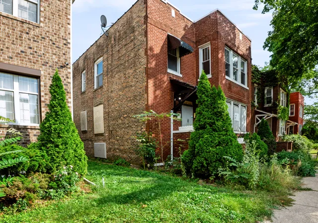 Photo 3 of Multi family home for sale at 7951 S Clyde Ave, Chicago, IL 60617 | MLS# 12775692 | Listing updated on 2026-10-07