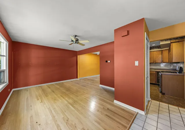 Photo 4 of Single family home for sale at 6118 Stonewall Ave, Downers Grove, IL 60516 | MLS# 12775709 | Listing updated on 2026-10-20