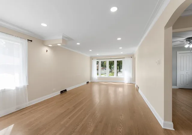 Photo 3 of Single family home for sale at 4600 W 101st Street, Oak Lawn, IL 60453 | MLS# 12775751 | Listing updated on 2026-10-10