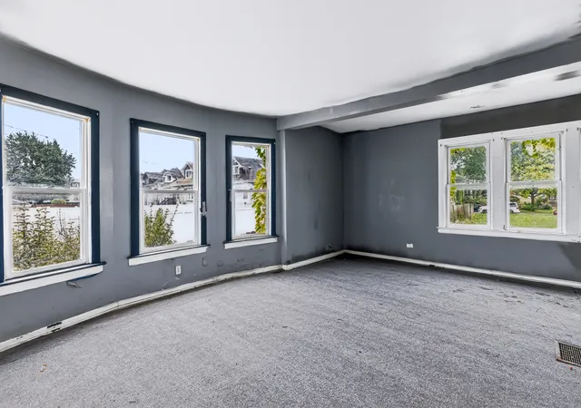 Photo 4 of Single family home for sale at 1743 N Natchez Ave, Chicago, IL 60707 | MLS# 12775752 | Listing updated on 2026-10-05