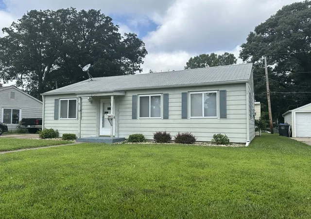 Photo 1 of Single family home for sale at 3721 13th Avenue, Moline, IL 61265 | MLS# 12775762 | Listing updated on 2026-10-05
