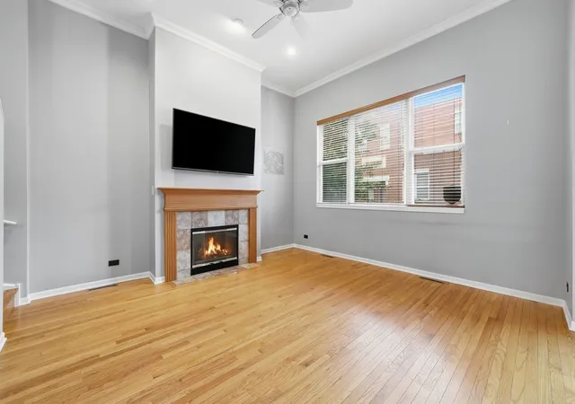 Photo 3 of Townhouse for sale at 3645 W Cornelia Ave #B, Chicago, IL 60618 | MLS# 12775763 | Listing updated on 2026-10-21