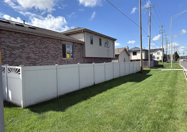 Photo 3 of Single family home for sale at 268 Marquette Ave, Calumet City, IL 60409 | MLS# 12775764 | Listing updated on 2026-10-07