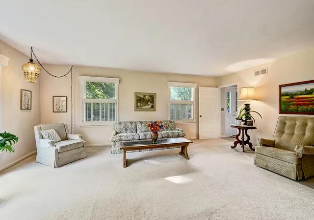 Photo 3 of Single family home for sale at 24462 N Kelsey Rd, Barrington, IL 60010 | MLS# 12775774 | Listing updated on 2026-10-08