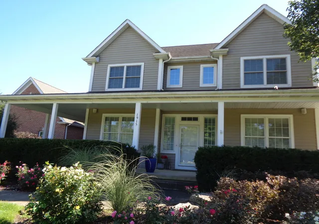 Photo 1 of Single family home for sale at 1915 W Cobblestone Ln, Mc Henry, IL 60051 | MLS# 12775784 | Listing updated on 2026-10-03