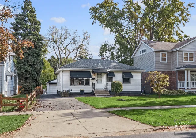 Photo 1 of Single family home for sale at 931 S Harvard Ave, Villa Park, IL 60181 | MLS# 12775812 | Listing updated on 2026-10-28