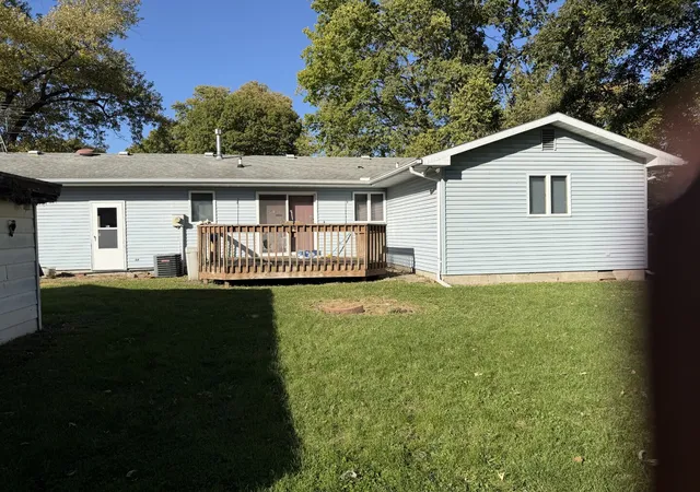 Photo 3 of Single family home for sale at 209 W North St, Mc Lean, IL 61754 | MLS# 12775828 | Listing updated on 2026-10-22