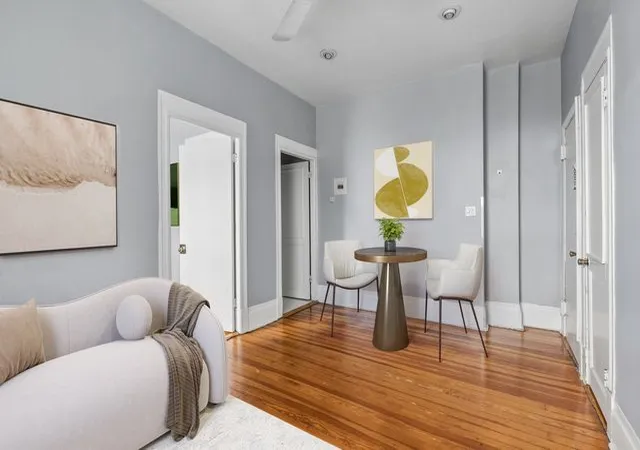 Listing Photo 4 - Condo for sale in building located at 20 E Goethe St, Chicago, IL 60610 - Unit #206