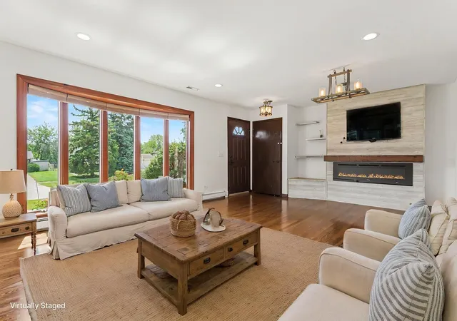 Photo 2 of Townhouse for sale at 15w632 Virginia Ln, Elmhurst, IL 60126 | MLS# 12775855 | Listing updated on 2026-10-02
