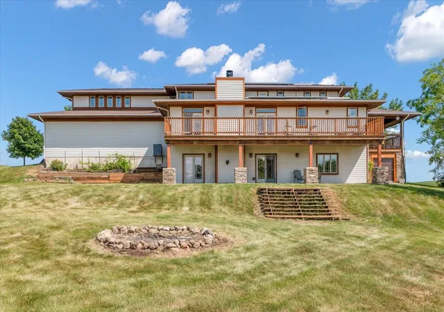 Photo 4 of Single family home for sale at 10952 Tanglewood Trails Dr, Yorkville, IL 60560 | MLS# 12775874 | Listing updated on 2026-10-02