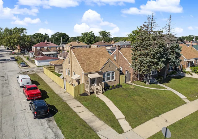 Photo 34 of Single family home for sale at 11256 S Ave L, Chicago, IL 60617 | MLS# 12775876 | Listing updated on 2026-10-08