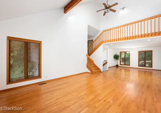 Photo 4 of Single family home for sale at 6 Potomac Ct, Bolingbrook, IL 60440 | MLS# 12775877 | Listing updated on 2026-10-05