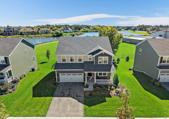 Photo 2 of Single family home for sale at 3635 Ancient Oak Dr, Elgin, IL 60124 | MLS# 12775884 | Listing updated on 2026-10-05
