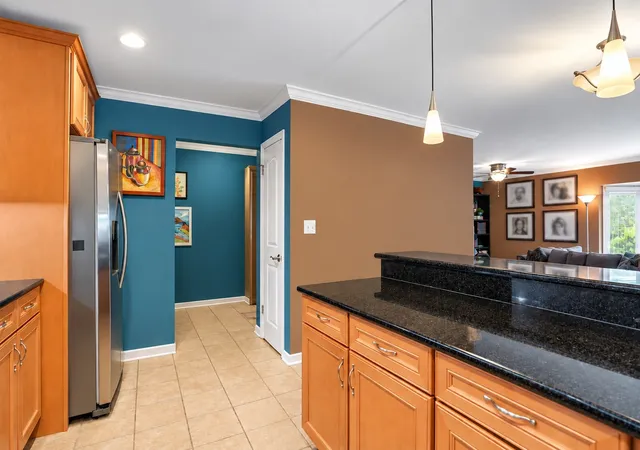 Photo 3 of Condo for sale at 201 Thames Pkwy #3A, Park Ridge, IL 60068 | MLS# 12775898 | Listing updated on 2026-10-08