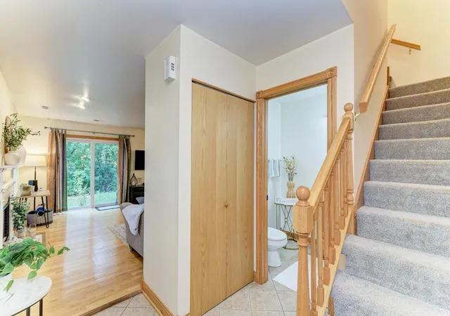 Photo 2 of Townhouse for sale at 5522 Barclay Ct, Clarendon Hills, IL 60514 | MLS# 12775904 | Listing updated on 2026-10-22