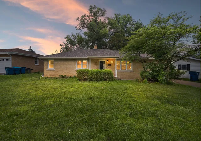 Photo 2 of Single family home for sale at 1280 Gertsam Dr, Bradley, IL 60915 | MLS# 12775913 | Listing updated on 2026-10-02