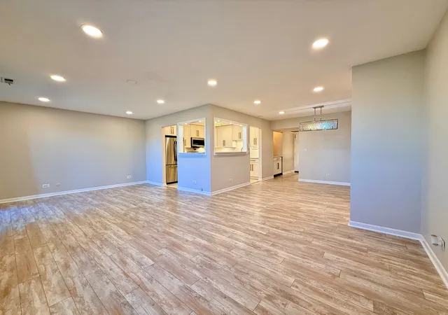 Photo 3 of Condo for sale at 9355 Landings Ln #503, Des Plaines, IL 60016 | MLS# 12775919 | Listing updated on 2026-10-07
