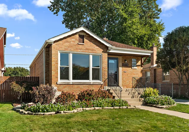 Photo 1 of Single family home for sale at 10117 S Clifton Park Ave, Evergreen Park, IL 60805 | MLS# 12775949 | Listing updated on 2026-10-09