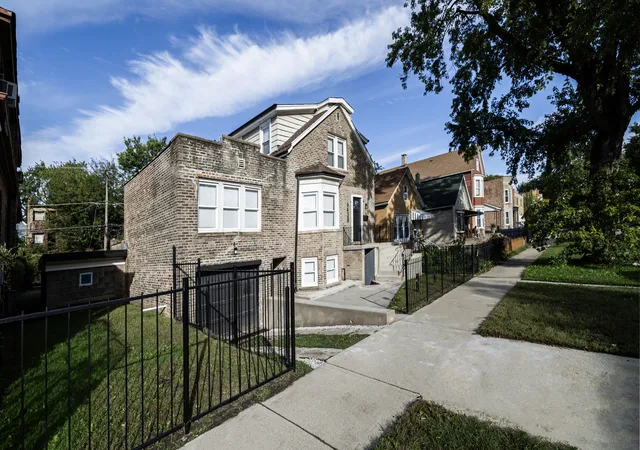 Photo 3 of Single family home for sale at 6438 S Saint Lawrence Ave, Chicago, IL 60637 | MLS# 12775961 | Listing updated on 2026-10-09