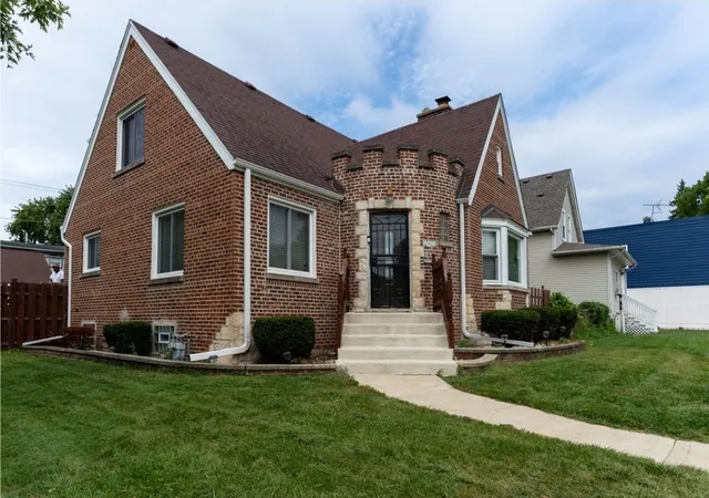 Photo 1 of Single family home for sale at 12424 Maple Ave, Blue Island, IL 60406 | MLS# 12775981 | Listing updated on 2026-10-03