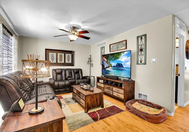 Photo 3 of Single family home for sale at 3211 Veronica St, Plano, IL 60545 | MLS# 12775989 | Listing updated on 2026-10-07