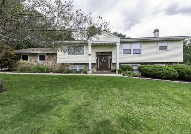 Single family home for sale at 38970 N Northwoods Dr, Wadsworth, IL 60083 | MLS# 12776006