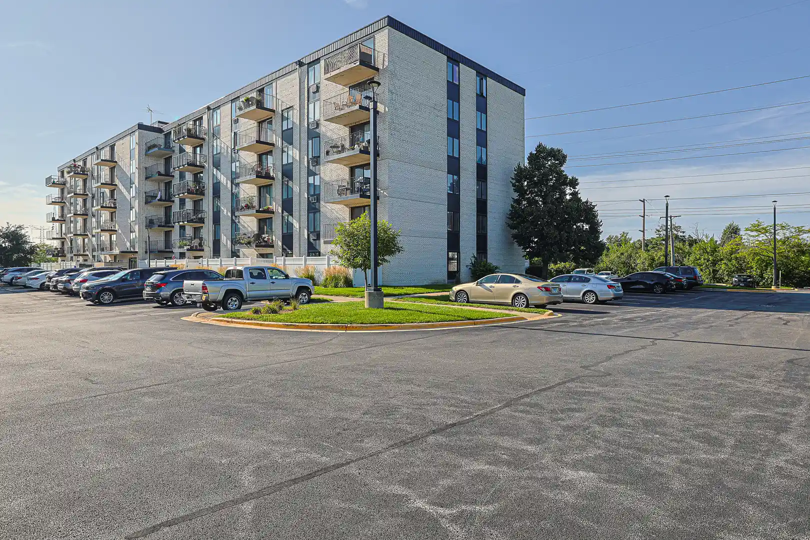 Listing Photo 26 - Condo for sale in 9078 Heathwood Dr located at 9078 Heathwood Dr, Niles, IL 60714 - Unit #2B