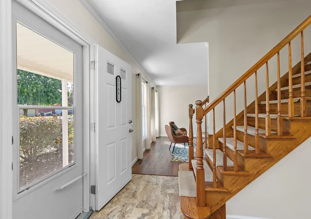 Photo 3 of Single family home for sale at 5 Cari Ct, De Kalb, IL 60115 | MLS# 12776015 | Listing updated on 2026-10-05