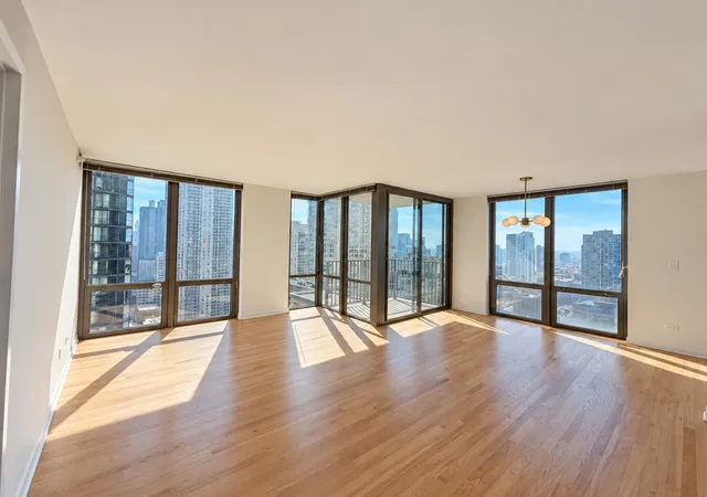 Photo 3 of Condo for sale at 2 E Erie St #3205, Chicago, IL 60611 | MLS# 12776043 | Listing updated on 2026-10-08
