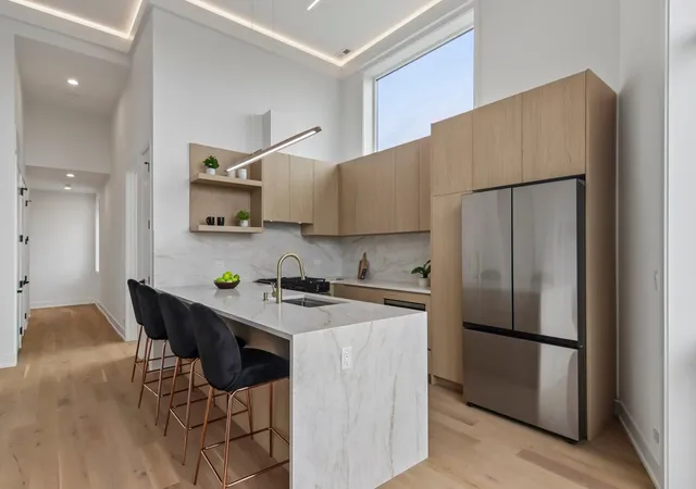 Photo 2 of Condo for sale at 1656 N Bosworth Ave #PH-4N, Chicago, IL 60642 | MLS# 12776063 | Listing updated on 2026-10-08
