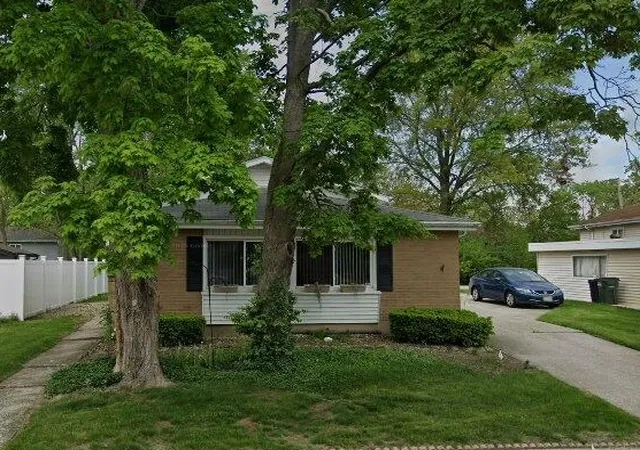 Photo 1 of Single family home for sale at 304 Herndon St, Park Forest, IL 60466 | MLS# 12776065 | Listing updated on 2026-10-05