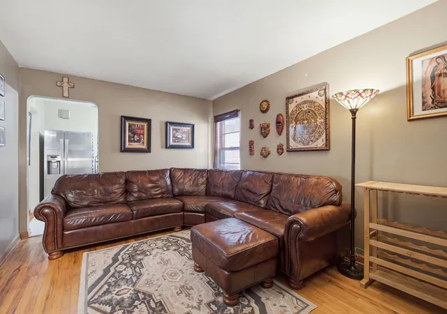 Photo 3 of Single family home for sale at 4406 S Homan Ave, Chicago, IL 60632 | MLS# 12776066 | Listing updated on 2026-10-09
