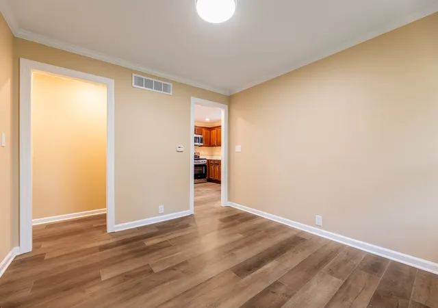 Photo 3 of Single family home for sale at 1135 E Galena Blvd, Aurora, IL 60505 | MLS# 12776083 | Listing updated on 2026-10-04