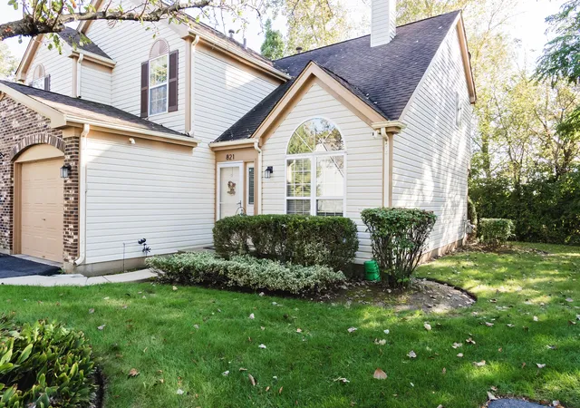 Photo 25 of Townhouse for sale at 821 E Saratoga Cir, Island Lake, IL 60042 | MLS# 12776101 | Listing updated on 2026-10-04