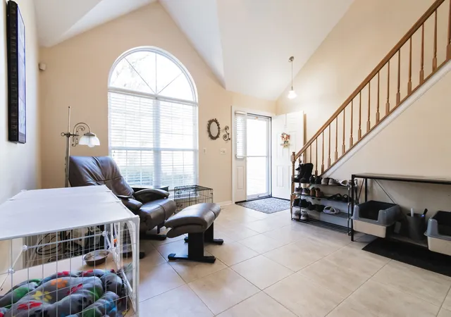 Photo 4 of Townhouse for sale at 821 E Saratoga Cir, Island Lake, IL 60042 | MLS# 12776101 | Listing updated on 2026-10-04