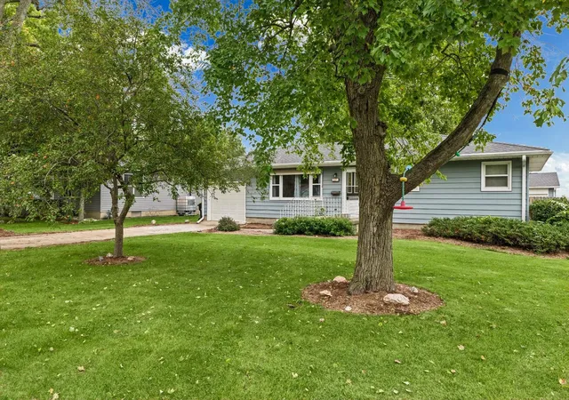 Photo 4 of Single family home for sale at 509 N 6th Street, Chatsworth, IL 60921 | MLS# 12776111 | Listing updated on 2026-10-14