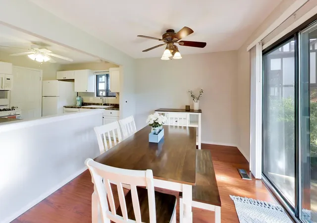 Photo 4 of Townhouse for sale at 265 Wilmette Ct #B1, Schaumburg, IL 60193 | MLS# 12776121 | Listing updated on 2026-10-06