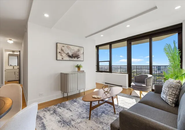 Photo 4 of Condo for sale at 1560 N Sandburg Ter #4003J, Chicago, IL 60610 | MLS# 12776122 | Listing updated on 2026-10-06