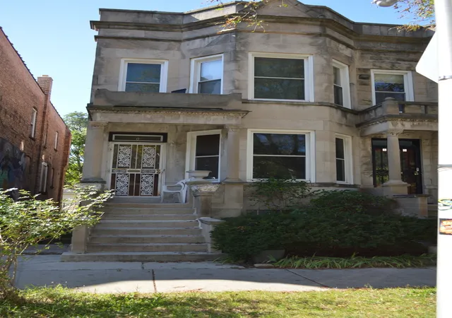Single family home for sale at 5402 S Drexel Ave, Chicago, IL 60615 | MLS# 12776182