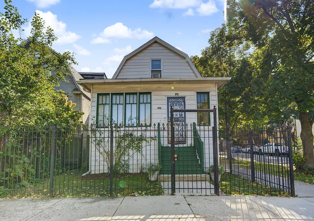 Photo 2 of Single family home for sale at 5057 W Superior St, Chicago, IL 60644 | MLS# 12776187 | Listing updated on 2026-10-10