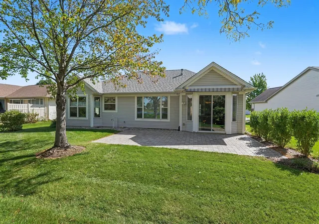 Photo 3 of Single family home for sale at 12385 Hickory Ct, Huntley, IL 60142 | MLS# 12776188 | Listing updated on 2026-10-20