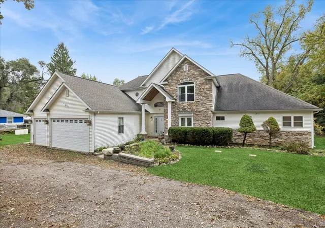 Single family home for sale at 2119 Hillside Ter, Cary, IL 60013 | MLS# 12776232